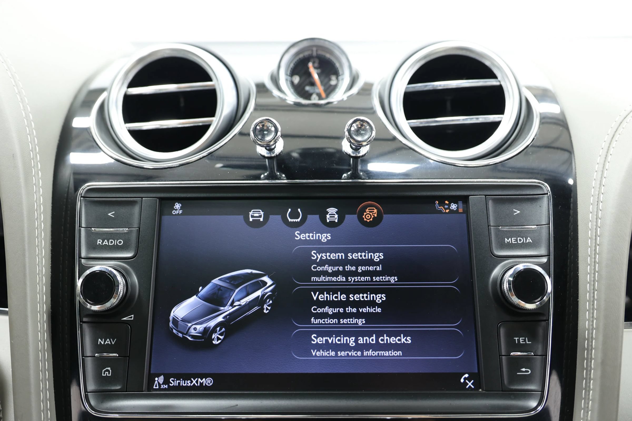 Used 2018 Bentley Bentayga Onyx Edition AWD/4WD image 44