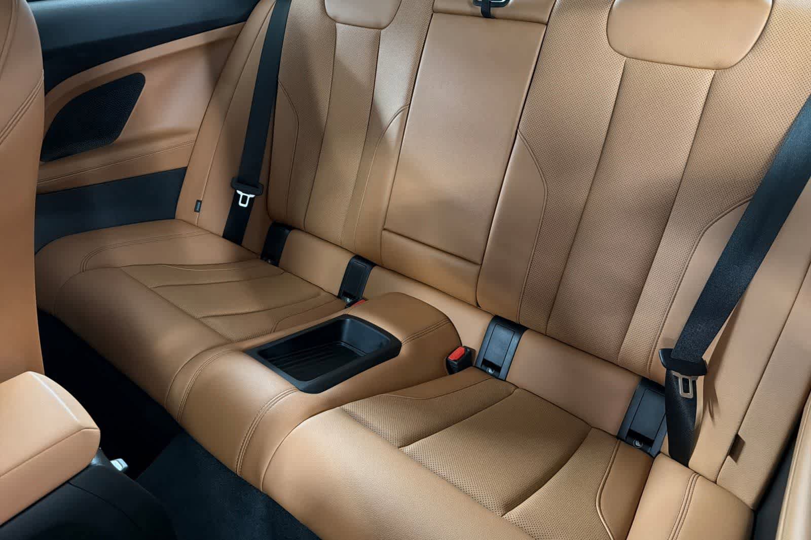 Used 2023 BMW 230i Coupe w/ M Sport Package RWD image 4