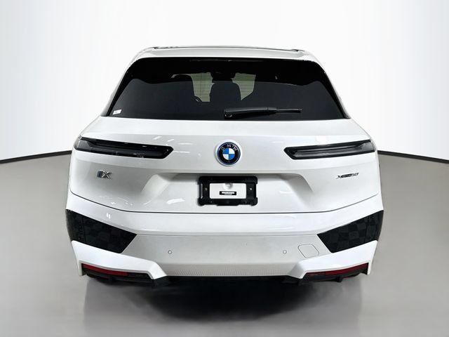 Certified 2024 BMW iX xDrive50 w/ Premium Package AWD/4WD image 6