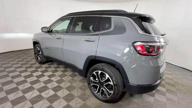 Used 2022 Jeep Compass Limited w/ Mopar Graphics Package AWD/4WD image 6