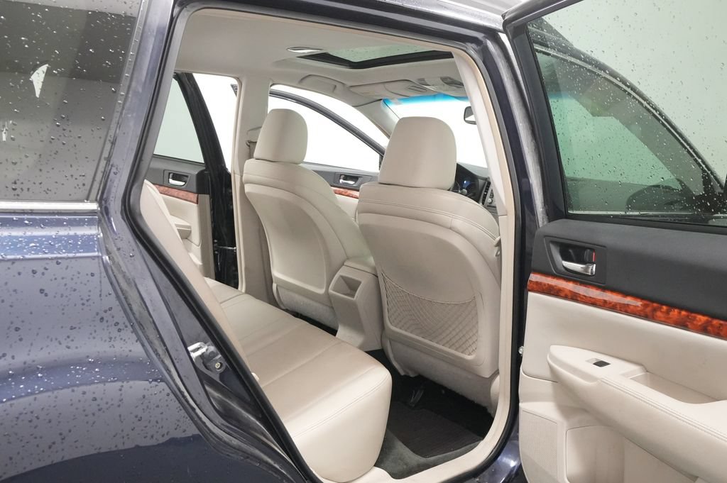 Used 2012 Subaru Outback 2.5i Limited w/ Moonroof Pkg AWD/4WD image 25