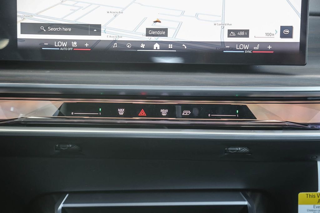 New 2026 BMW 760i xDrive w/ Premium Package AWD/4WD image 10