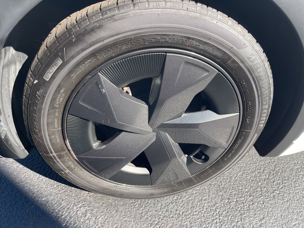 Used 2024 Toyota Prius Prime Premium image 24