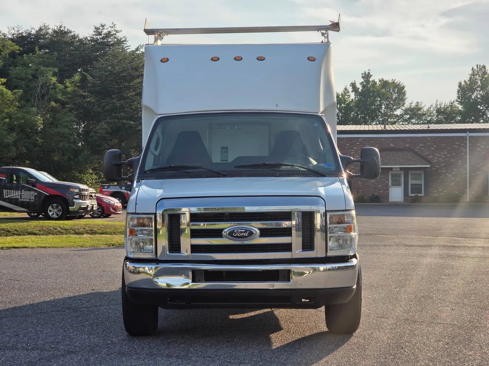Used 2013 Ford E-350 and Econoline 350 Super Duty RWD image 2