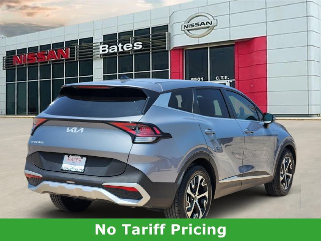 Used 2025 Kia Sportage EX FWD image 4