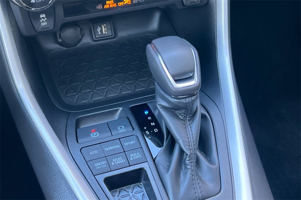Certified 2025 Toyota RAV4 XLE Premium image 23