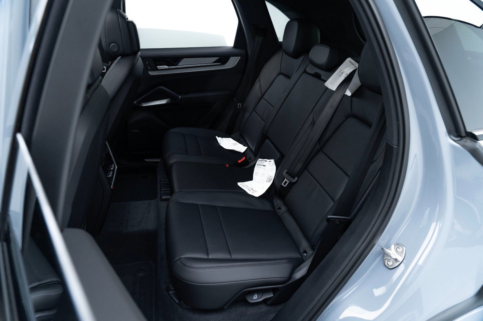 New 2026 Porsche Cayenne image 30