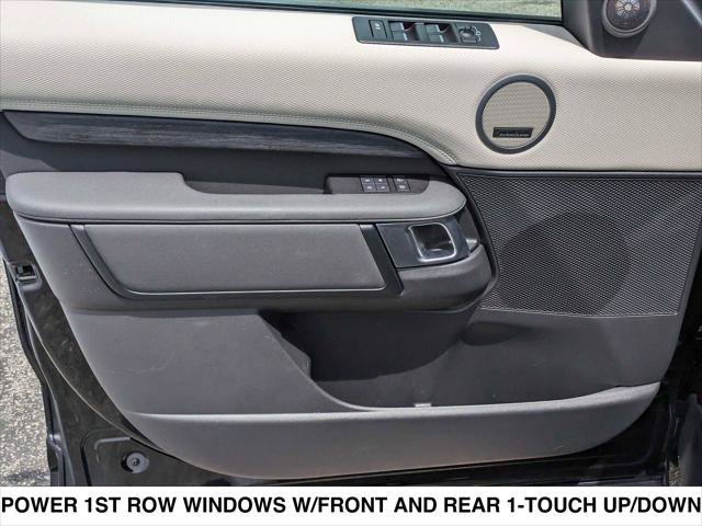 Used 2023 Land Rover Discovery HSE R-Dynamic AWD/4WD image 10