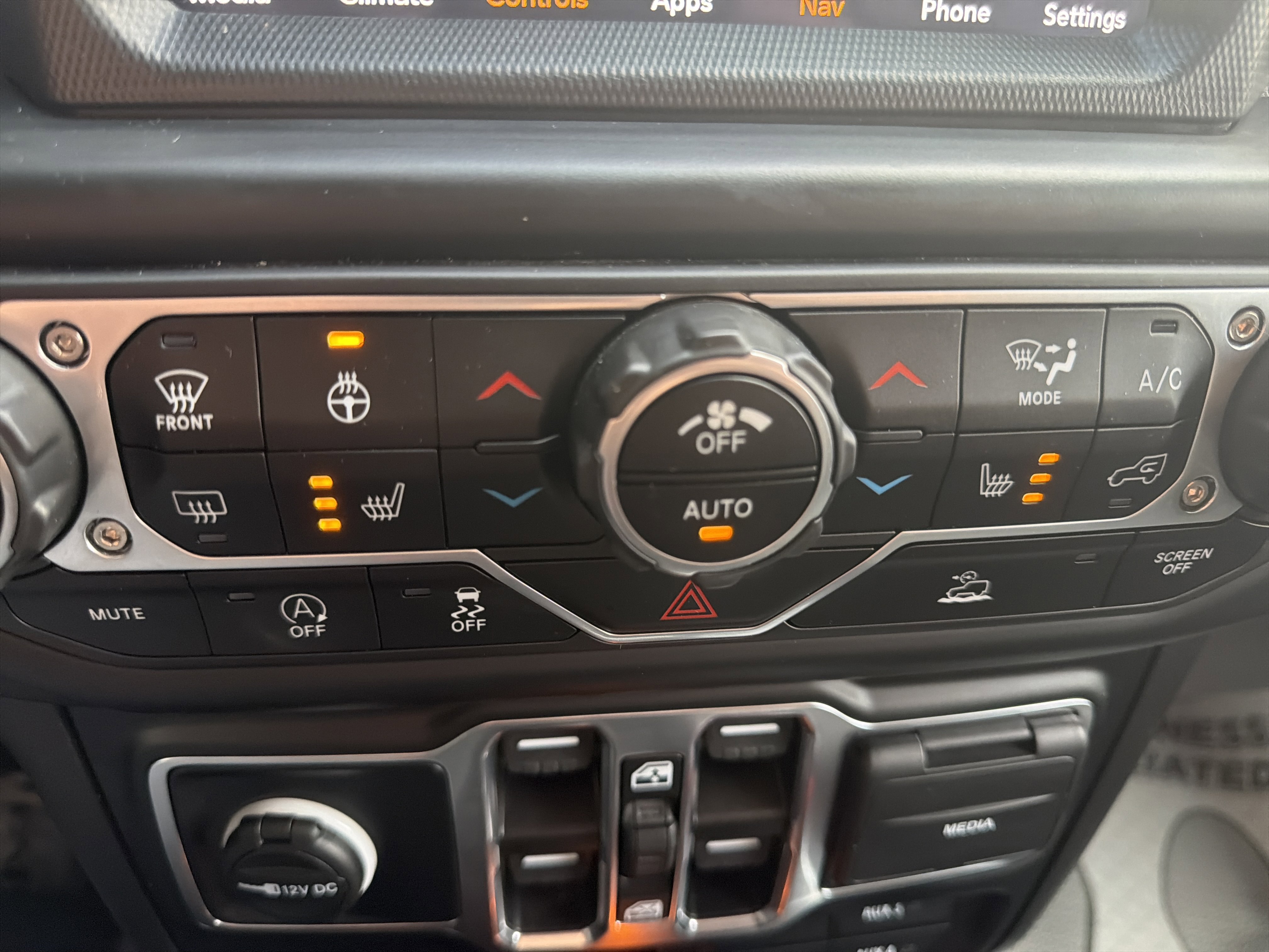 Used 2023 Jeep Gladiator Sport AWD/4WD image 28