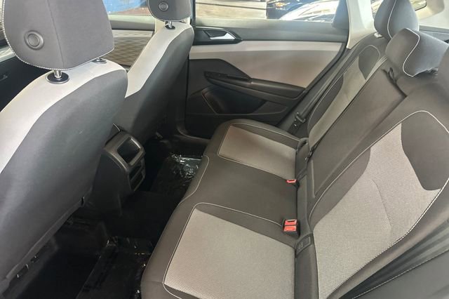 Certified 2022 Volkswagen Taos S w/ IQ Drive S Package image 15
