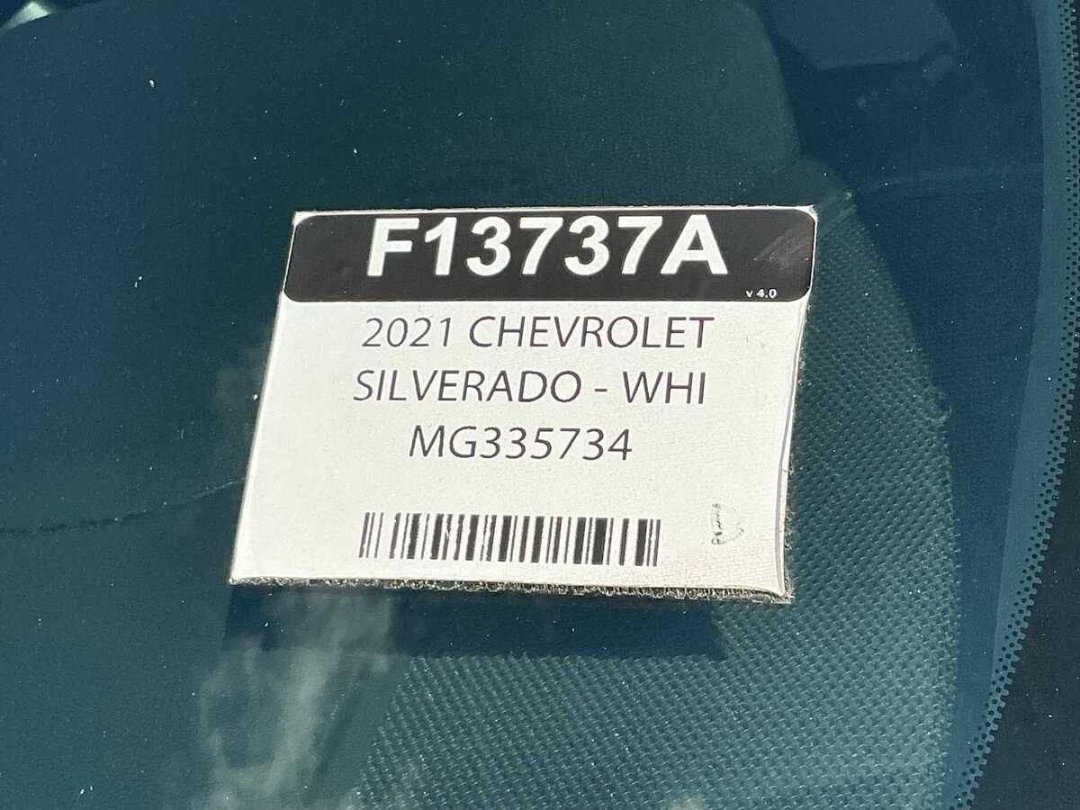 Used 2021 Chevrolet Silverado 1500 RST w/ Z71 Off-Road Package AWD/4WD image 32