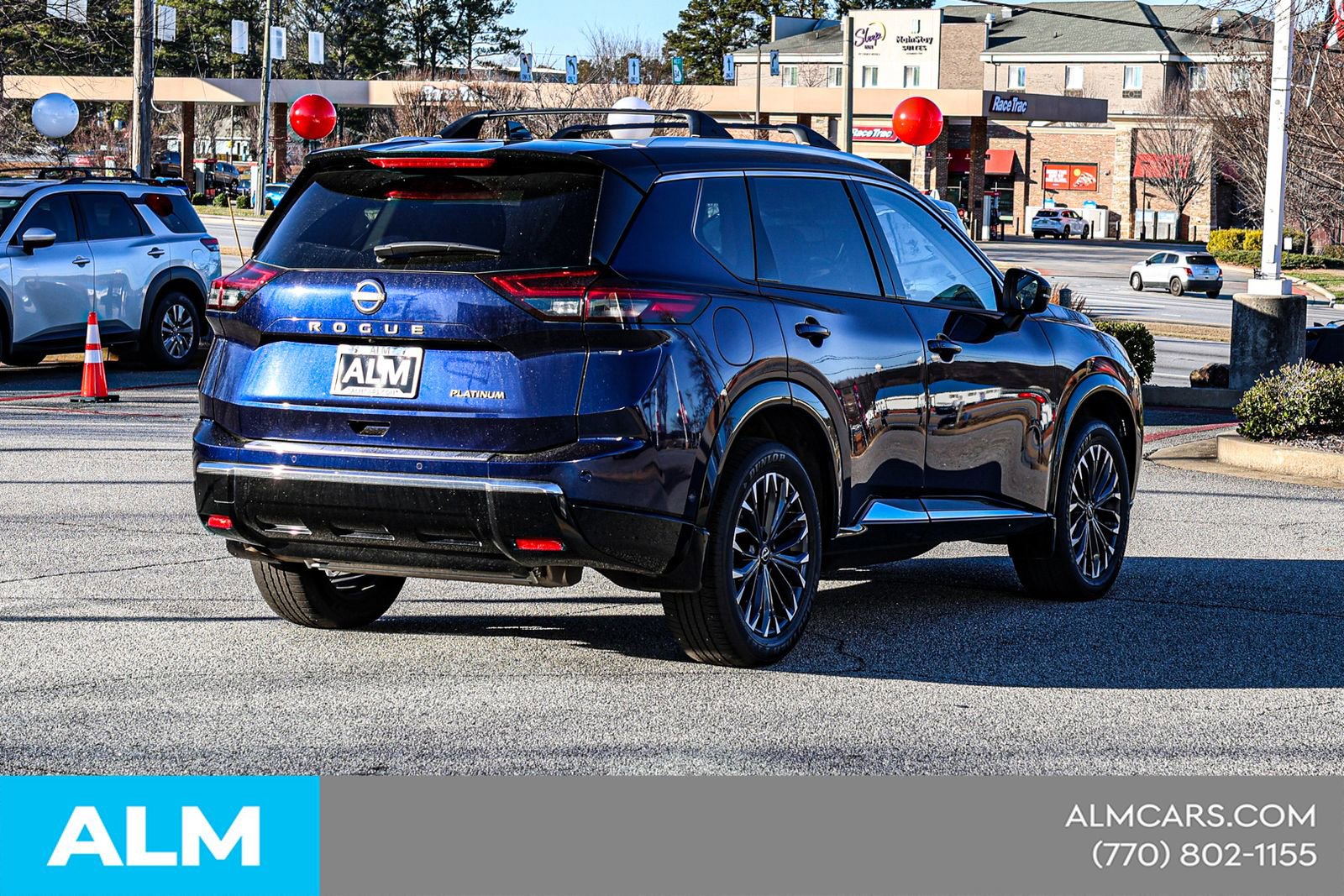 Used 2025 Nissan Rogue Platinum FWD image 7