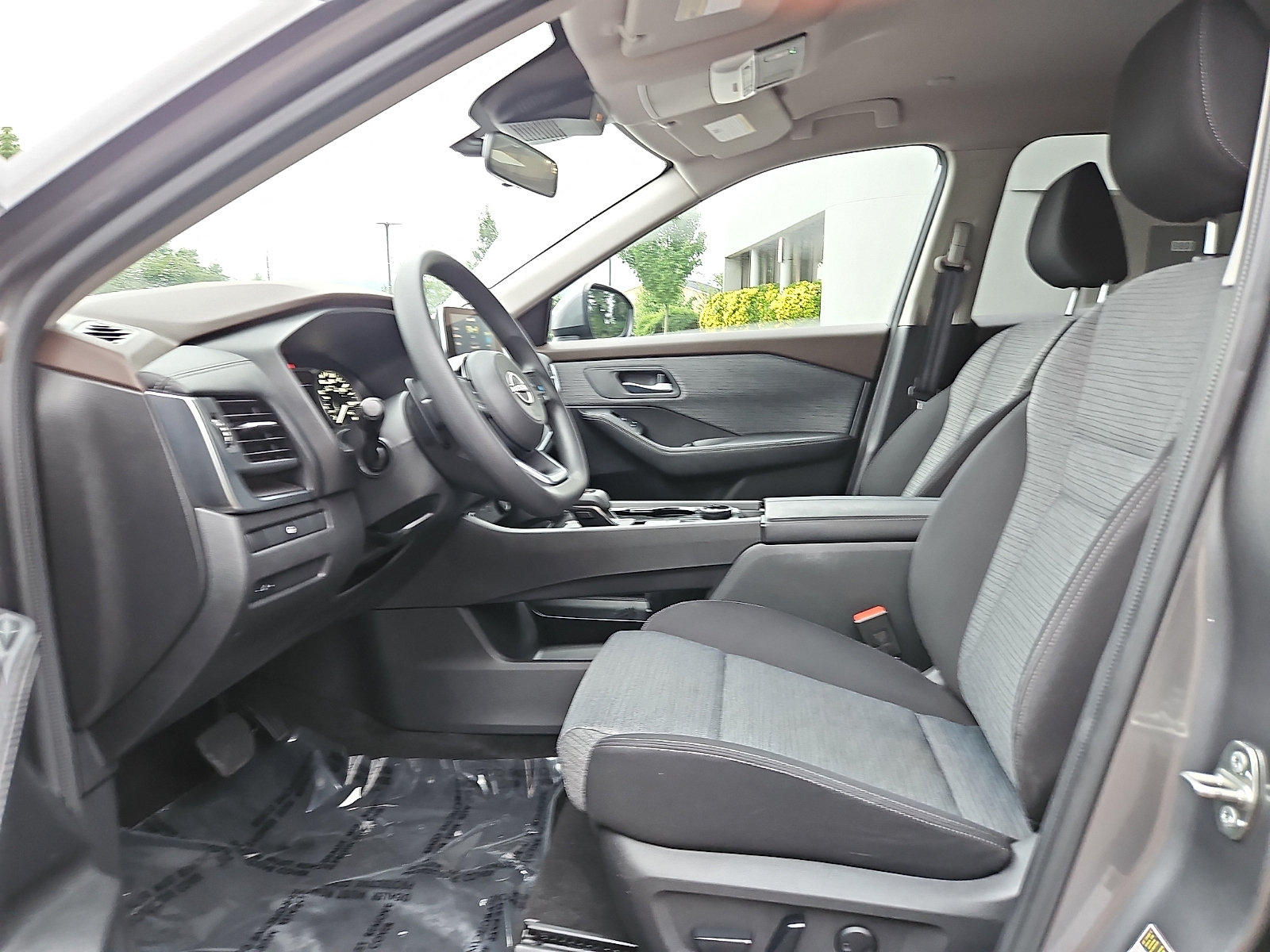 Certified 2023 Nissan Rogue SV AWD/4WD image 13
