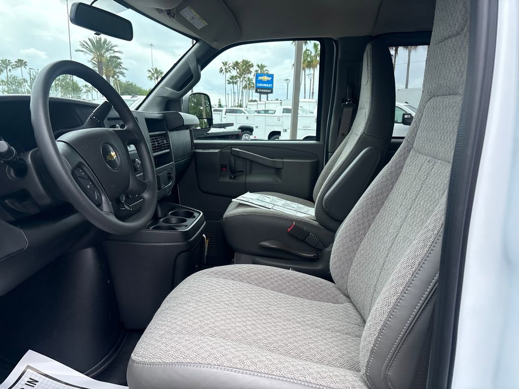 New 2024 Chevrolet Express 3500 LS w/ Chrome Appearance Package image 9