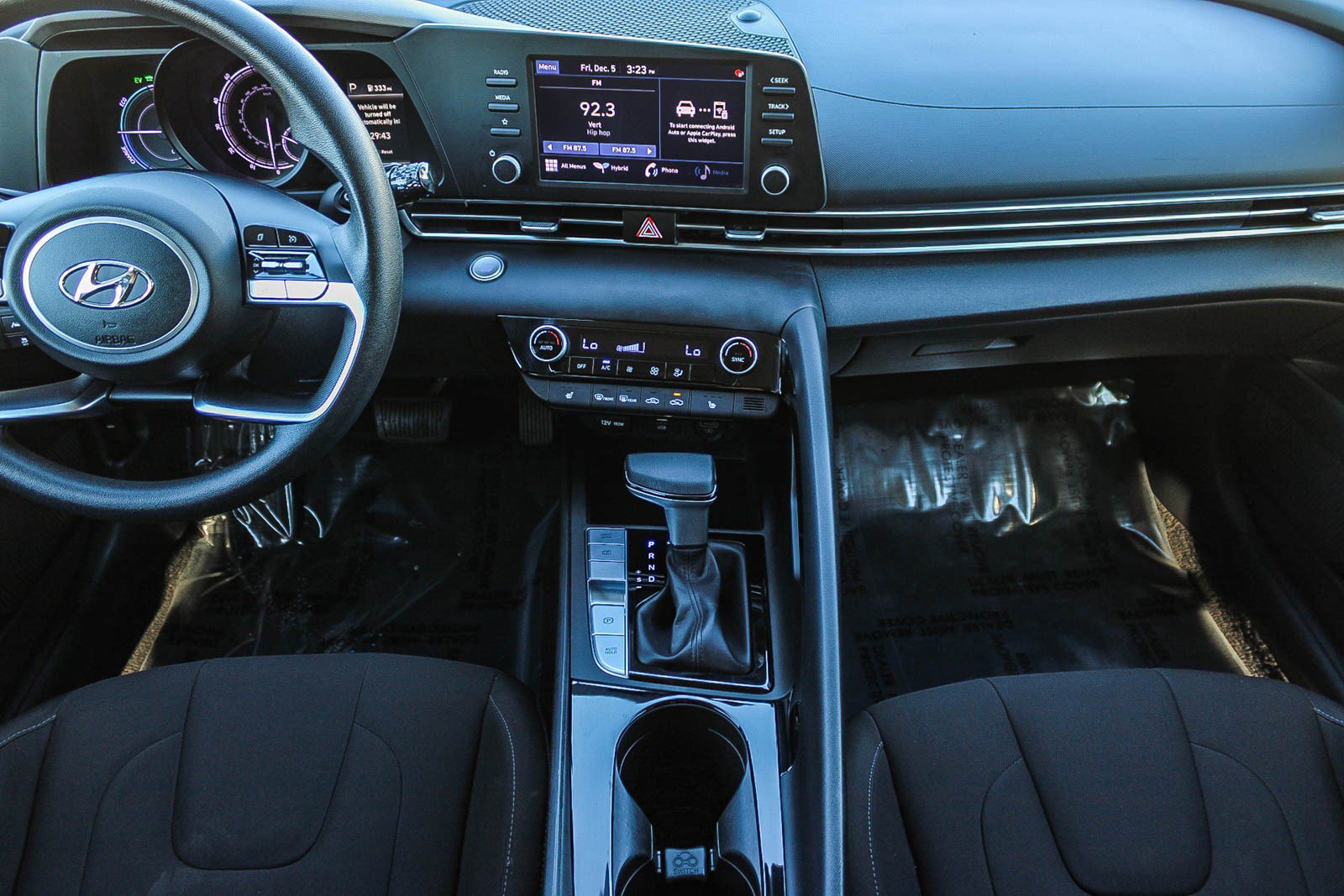 Used 2023 Hyundai Elantra Blue image 13