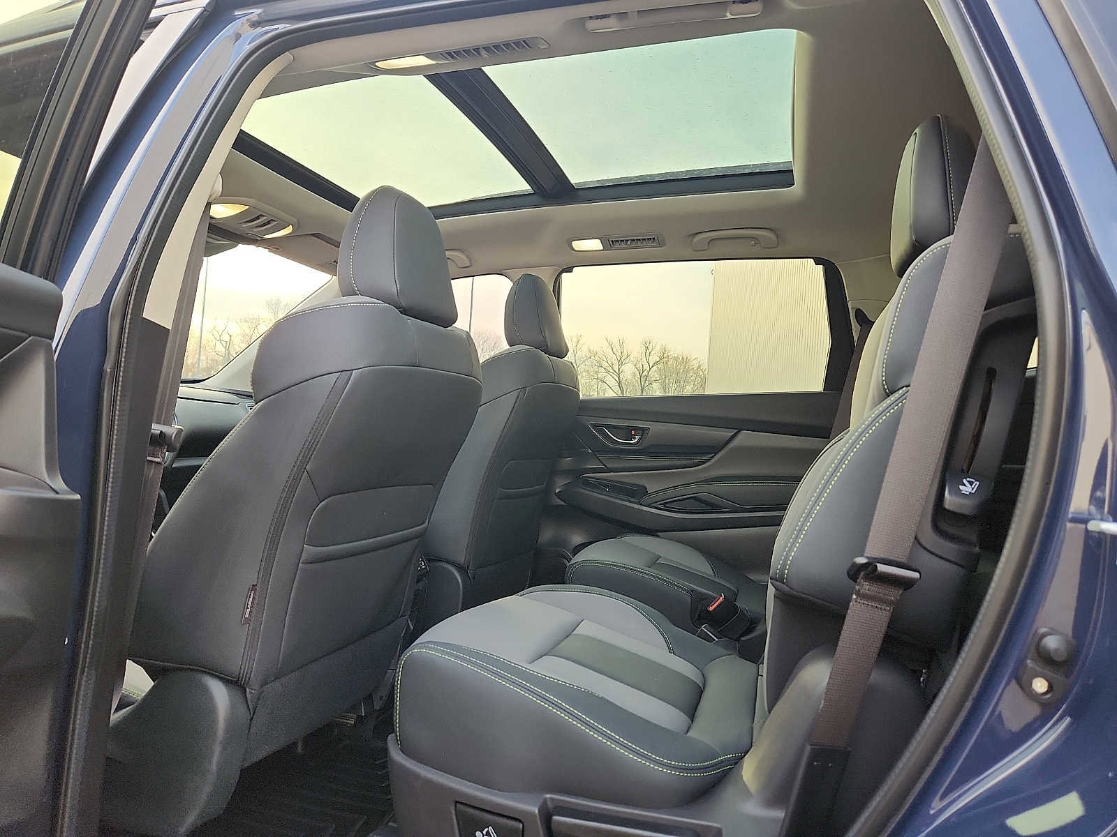 Used 2025 Subaru Ascent Onyx Edition image 10