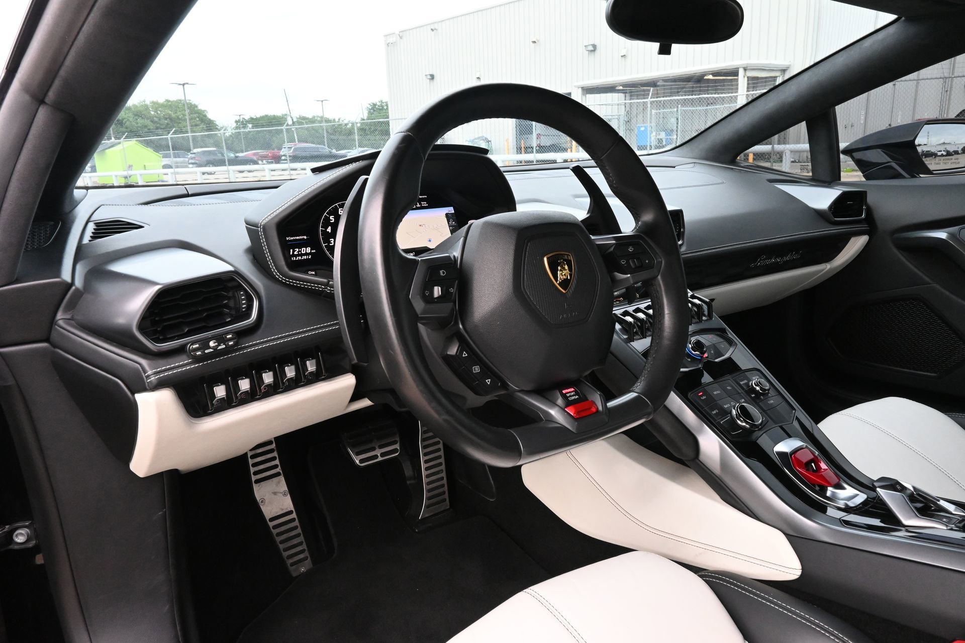 Used 2015 Lamborghini Huracan LP 610-4 AWD/4WD image 13