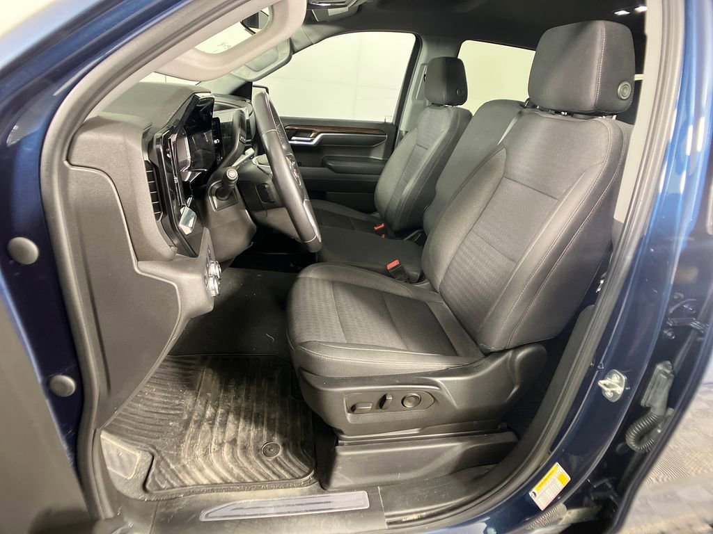 Used 2022 GMC Sierra 1500 SLE image 30