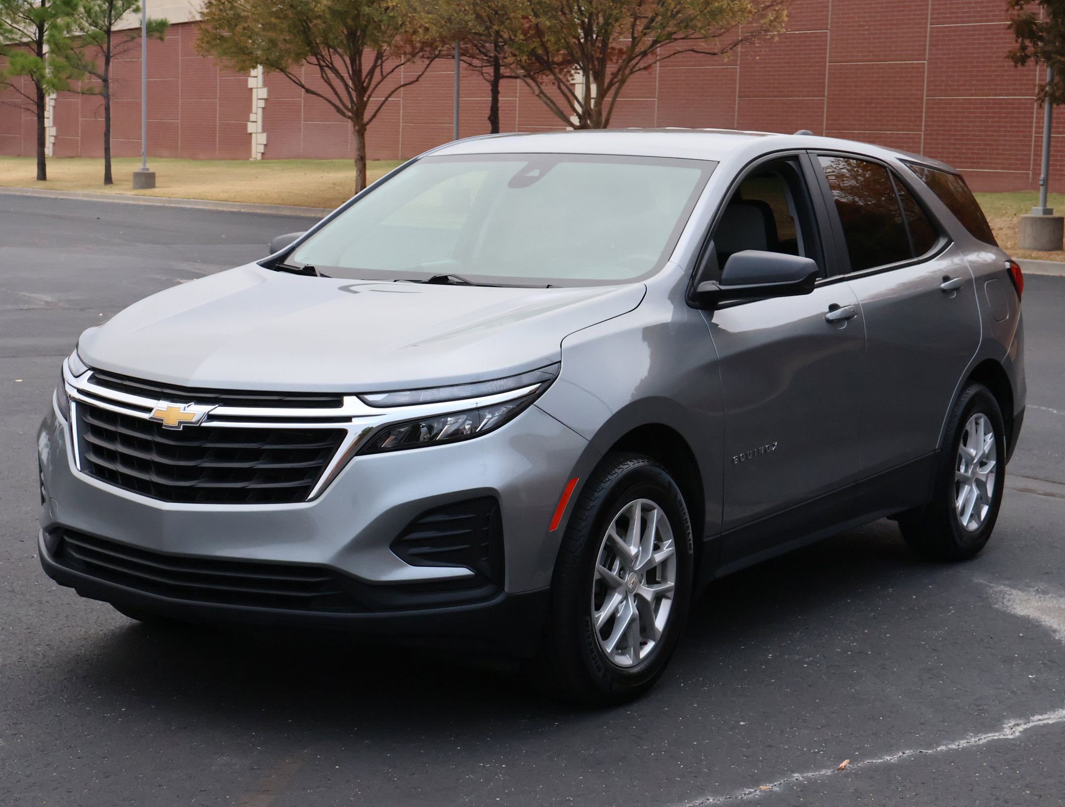 Used 2023 Chevrolet Equinox LS w/ LS Convenience Package image 24