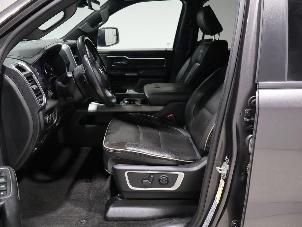 Used 2023 RAM 1500 Laramie AWD/4WD image 12