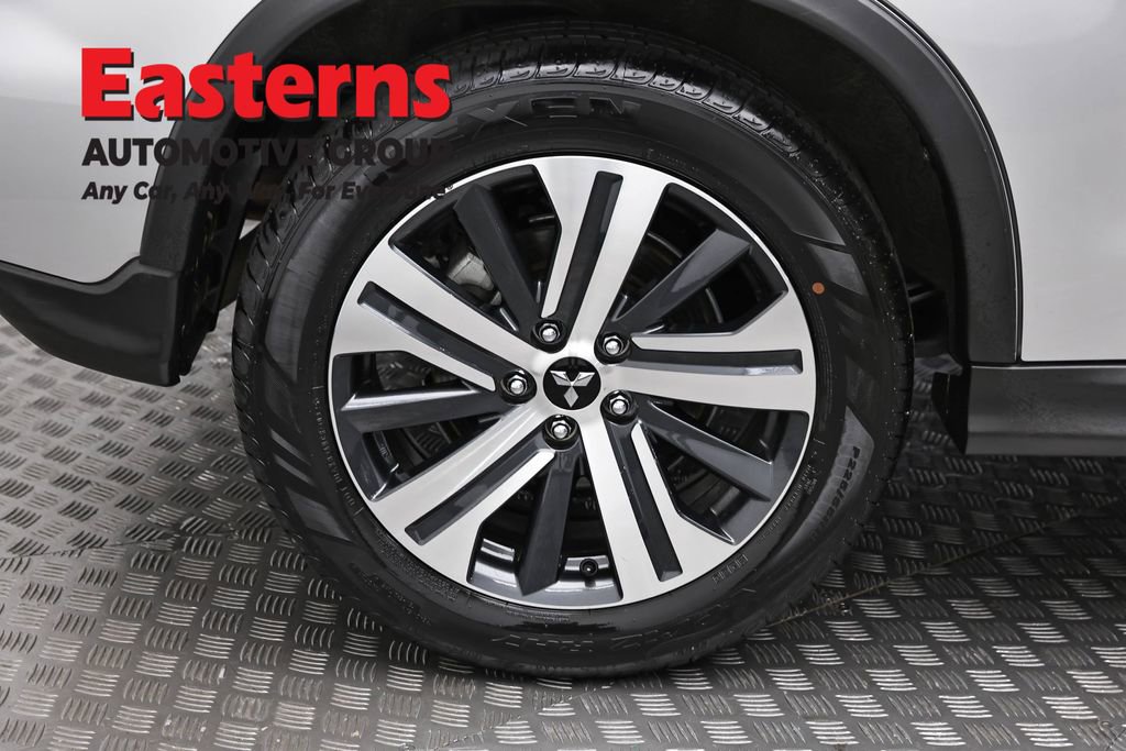 Used 2025 Mitsubishi Outlander Sport AWD image 29