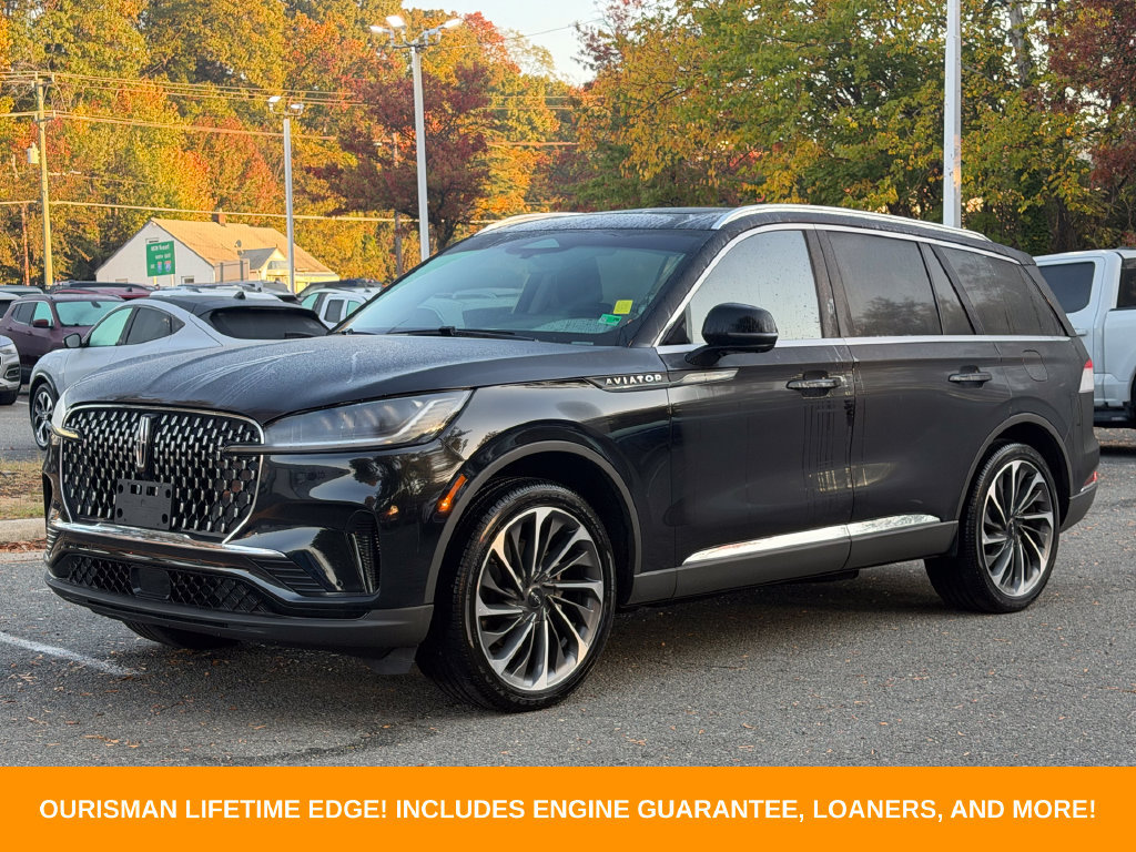 Used 2025 Lincoln Aviator Reserve AWD/4WD image 3
