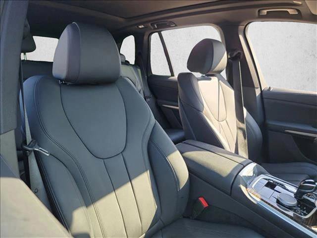 Used 2019 BMW X5 xDrive40i w/ Premium Package 2 image 14