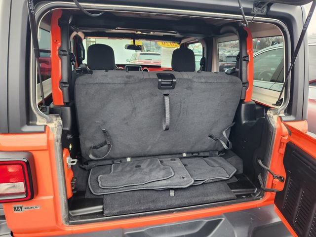 Used 2020 Jeep Wrangler Rubicon w/ Cold Weather Group image 6