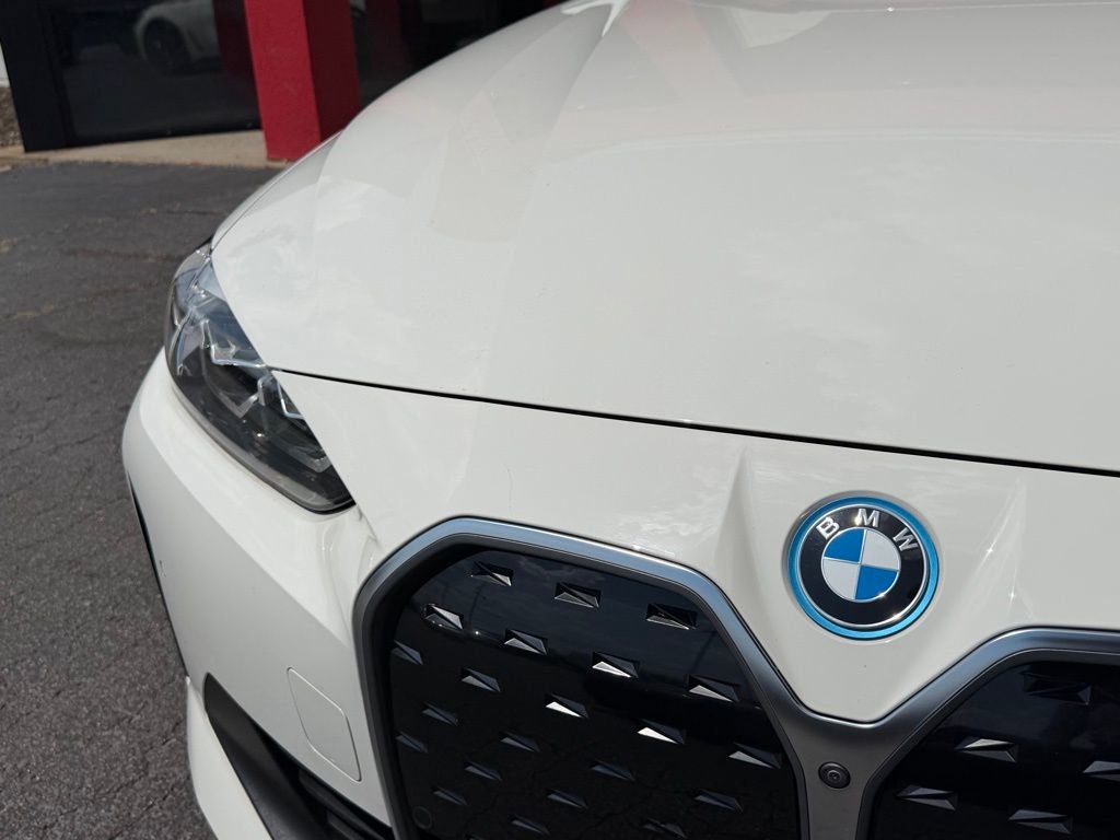 Used 2023 BMW i4 eDrive35 w/ Premium Package RWD image 4