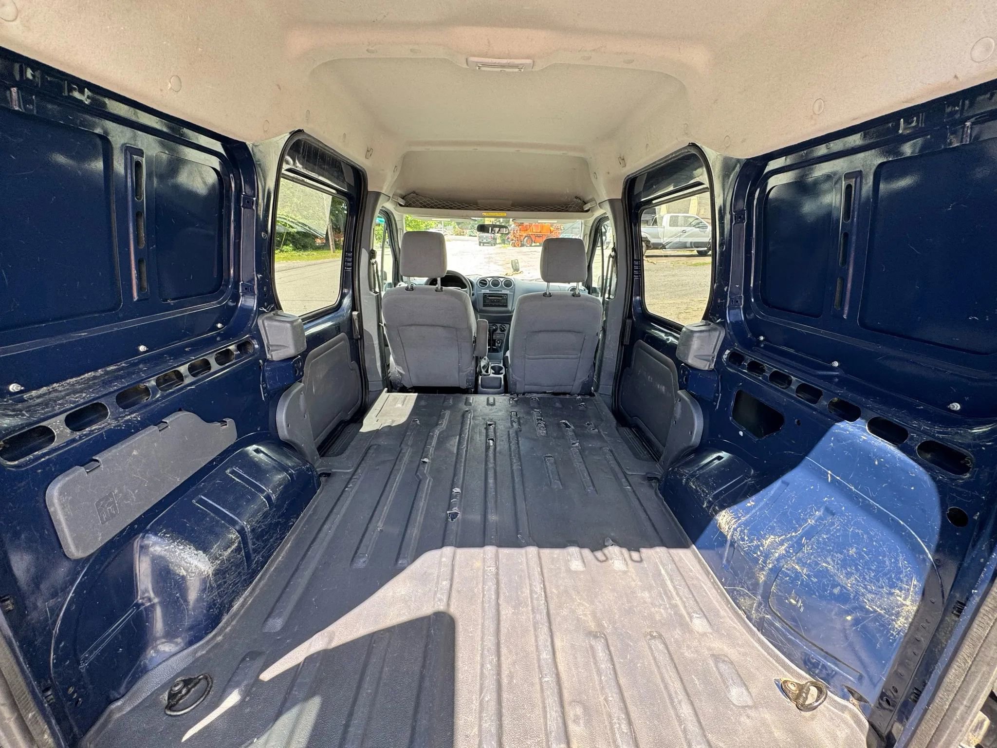 Used 2012 Ford Transit Connect XL image 30