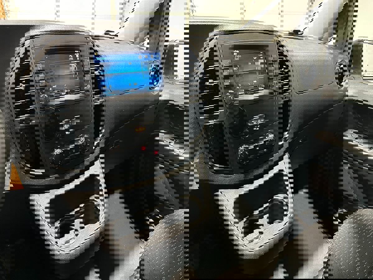 Used 2023 Mercedes-Benz Metris image 25