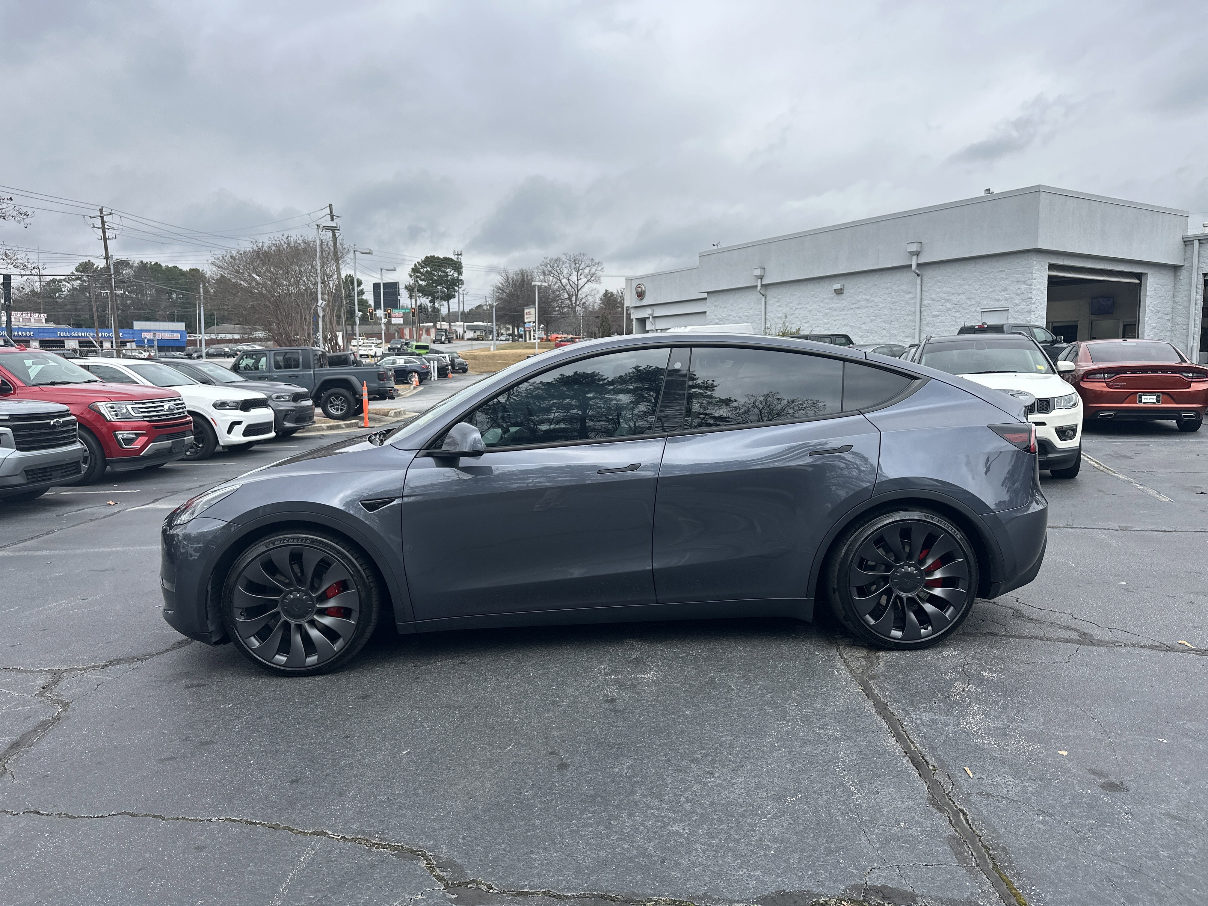 Used 2023 Tesla Model Y Performance image 6