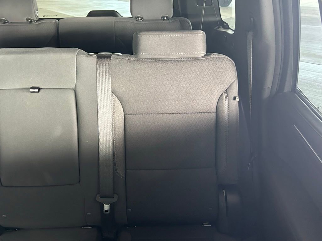 Used 2025 Chevrolet Tahoe LS image 14