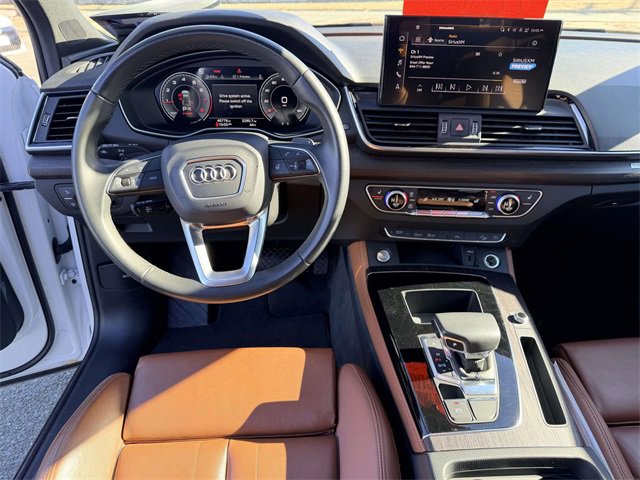 Used 2024 Audi Q5 2.0T Premium Plus image 18