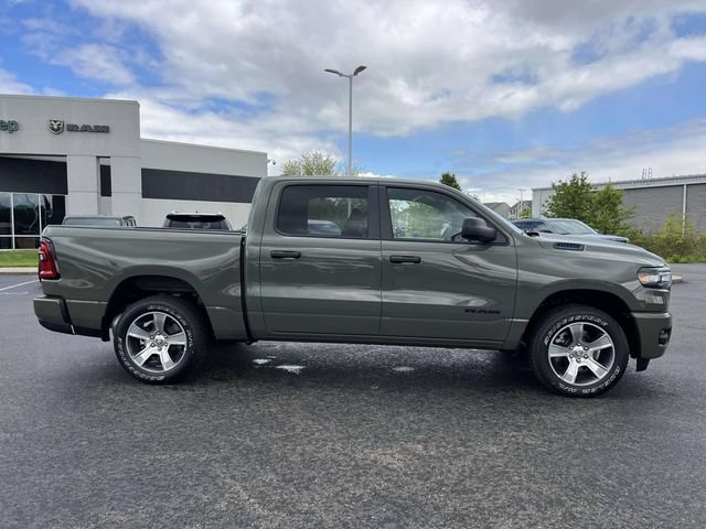 New 2026 RAM 1500 Express AWD/4WD image 10