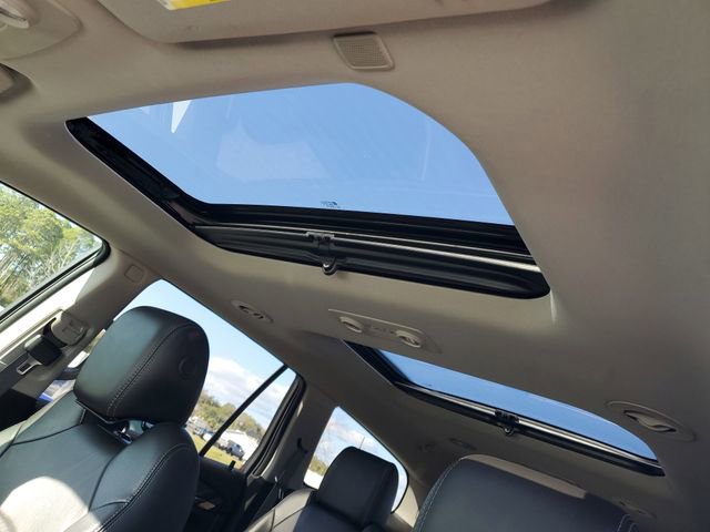 Used 2017 Buick Enclave Leather image 10