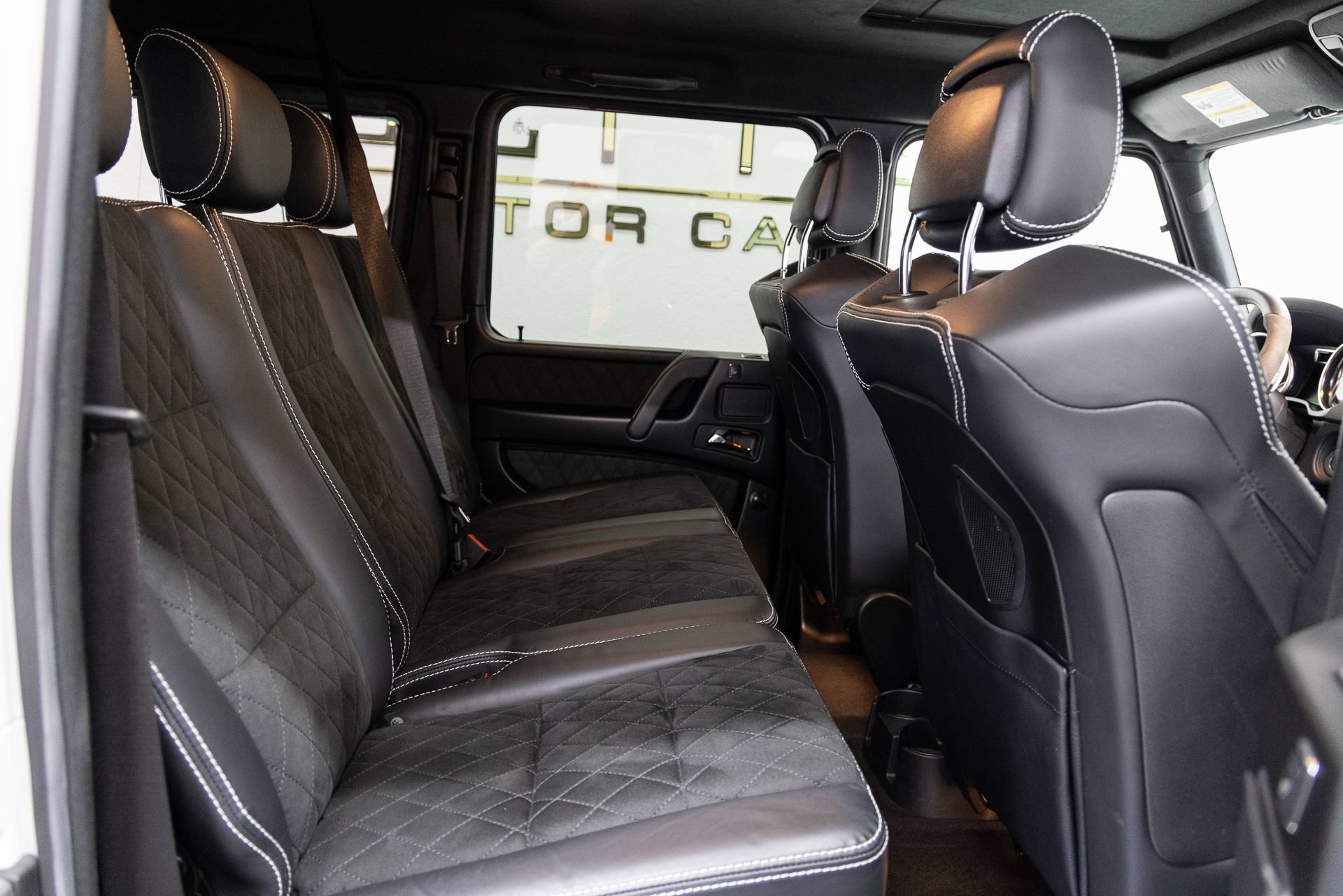 Used 2018 Mercedes-Benz G 550 Squared image 15