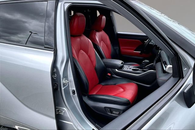 Used 2022 Toyota Highlander XSE image 27
