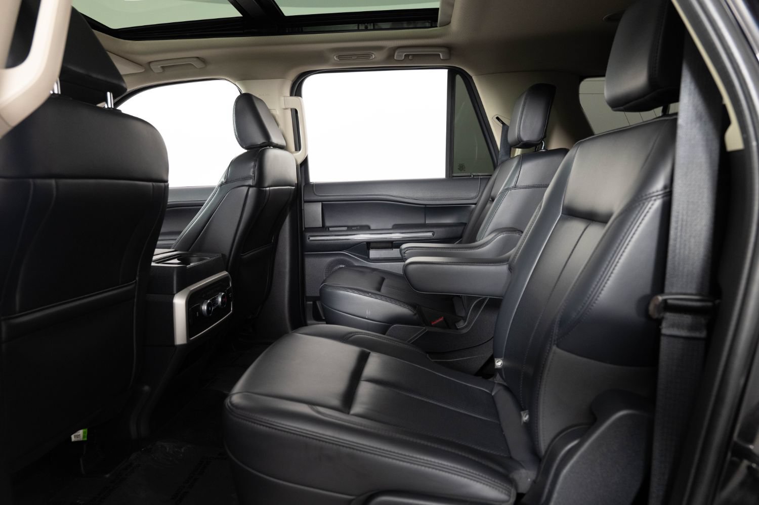 Used 2023 Ford Expedition Max XLT AWD/4WD image 19