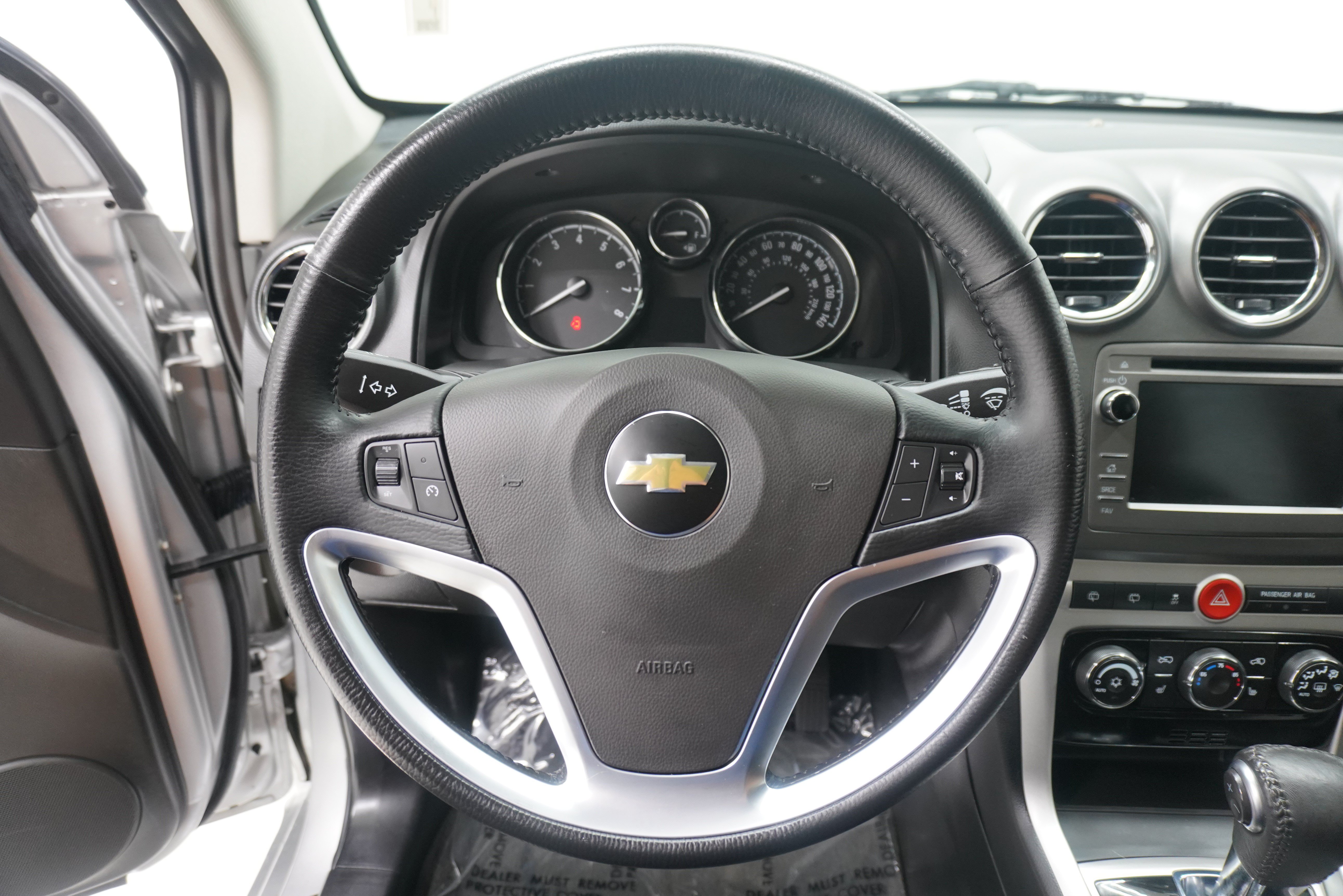 Used 2015 Chevrolet Captiva Sport LT w/ Convenience Package FWD image 16