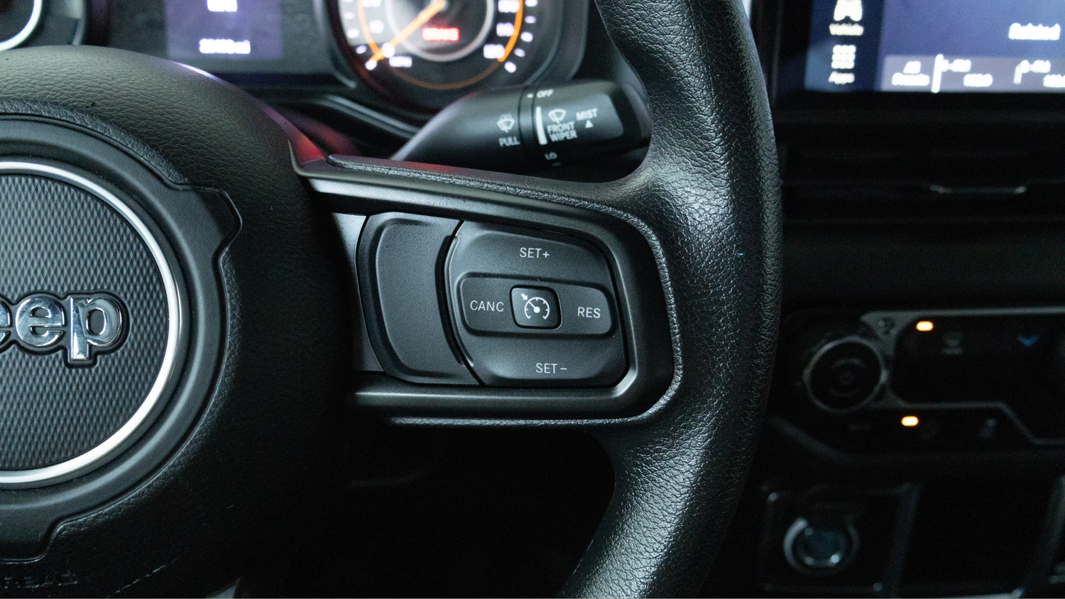 Used 2024 Jeep Wrangler Sport AWD/4WD image 19
