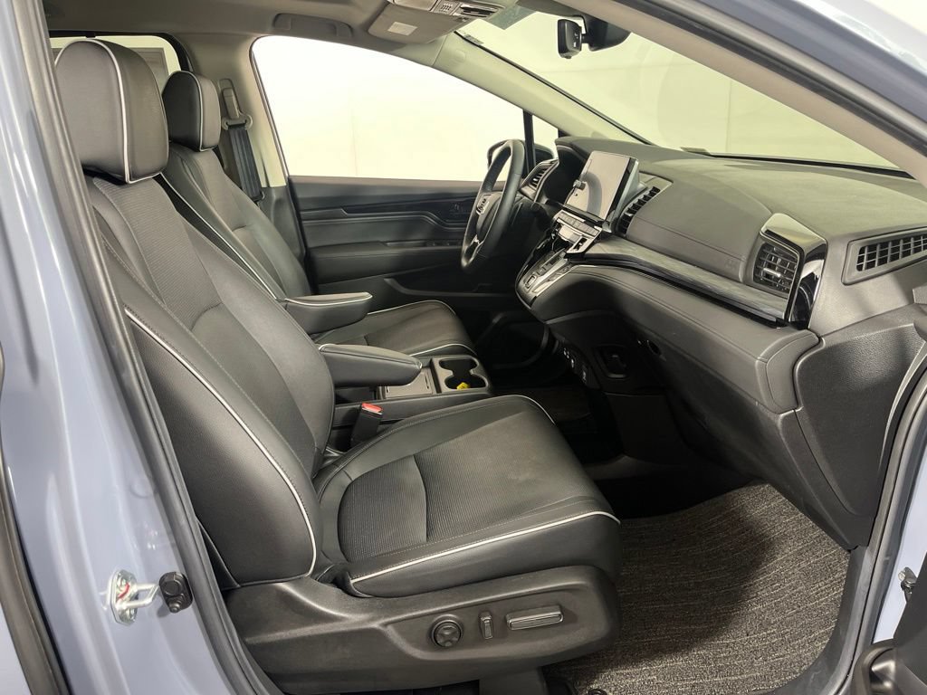 Certified 2025 Honda Odyssey Elite image 11