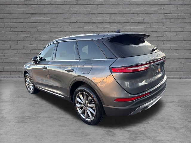 Used 2022 Lincoln Corsair FWD w/ Premium Package image 7