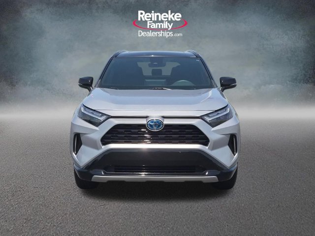 Used 2022 Toyota RAV4 XSE AWD/4WD image 2