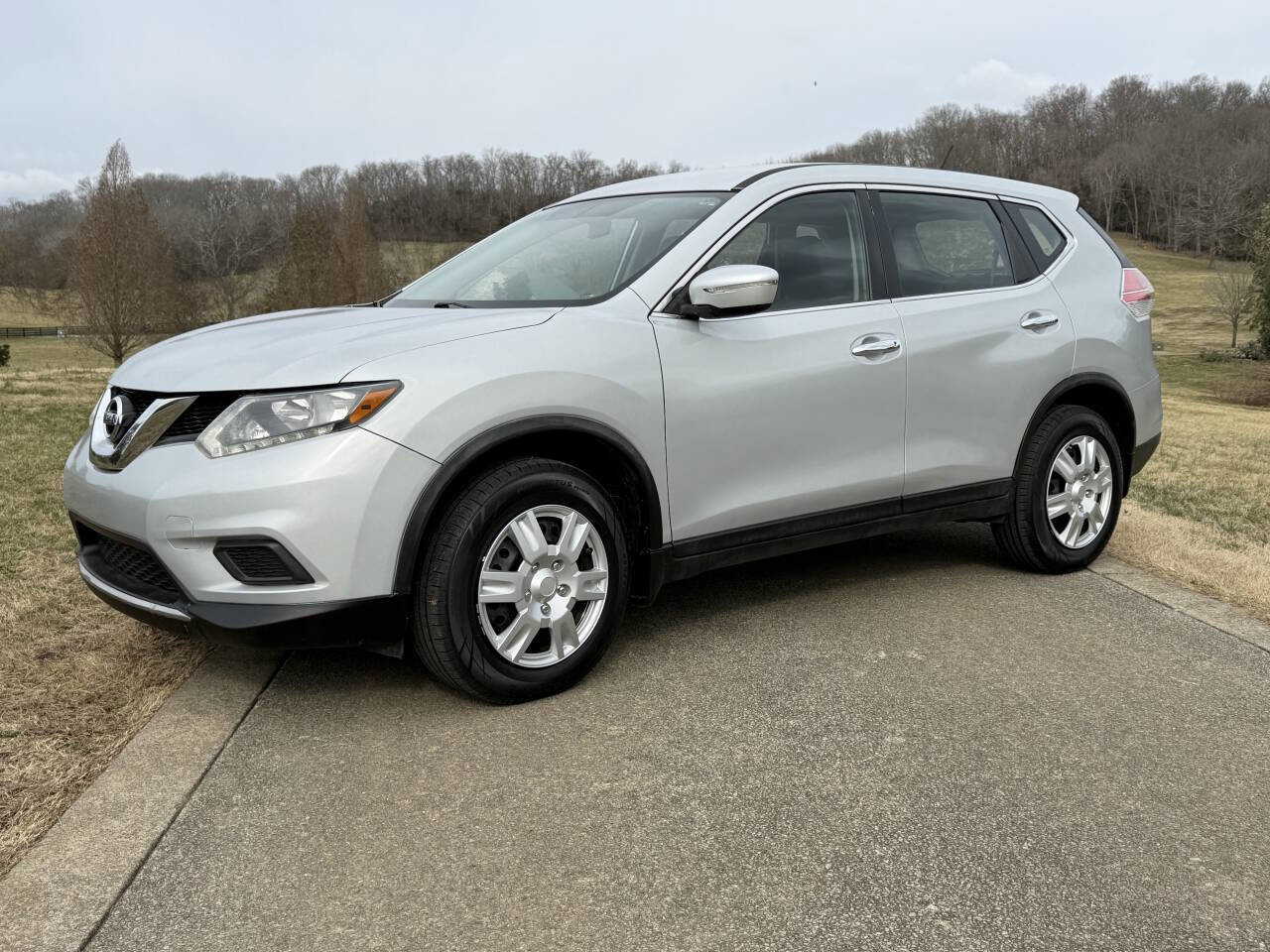 Used 2015 Nissan Rogue S image 12