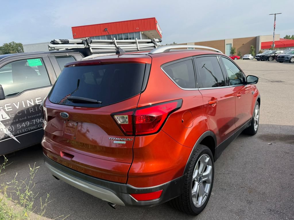 Used 2019 Ford Escape Titanium FWD image 8
