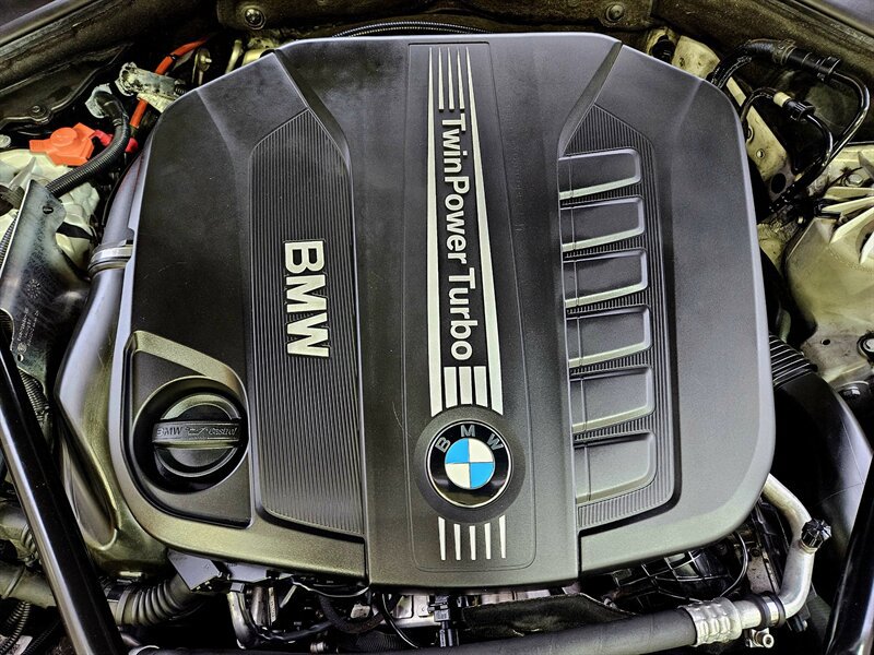 Used 2014 BMW 535d Sedan RWD image 40