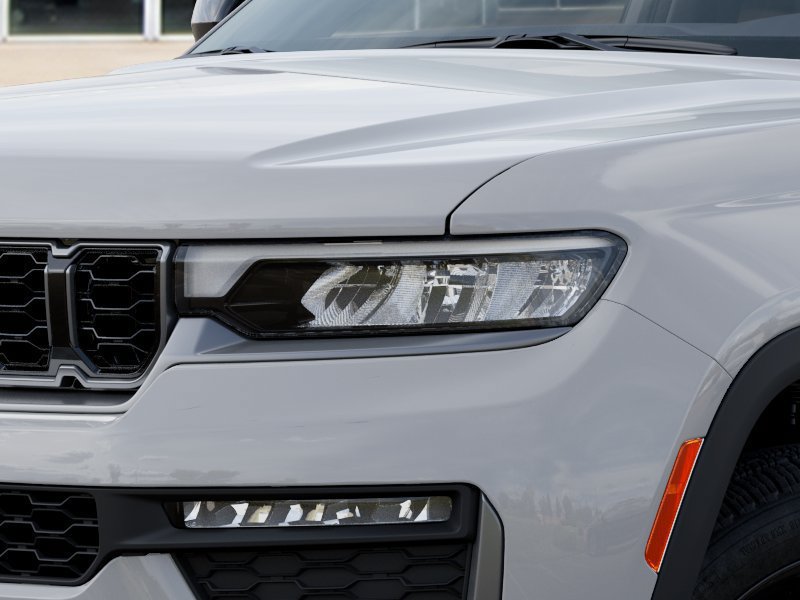 New 2027 Jeep Grand Cherokee Limited AWD/4WD image 10