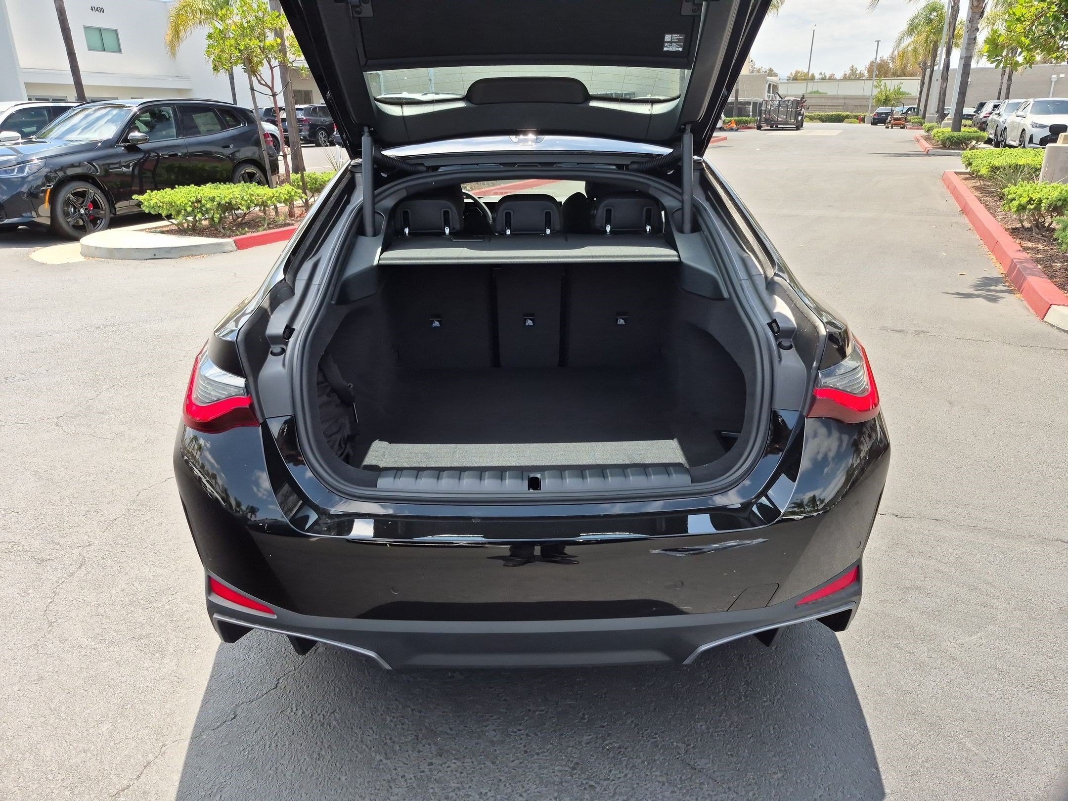 New 2026 BMW i4 eDrive40 w/ Premium Package RWD image 33
