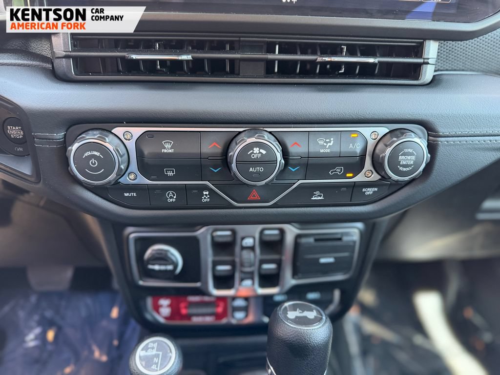 Used 2026 Jeep Wrangler Unlimited Rubicon AWD/4WD image 22